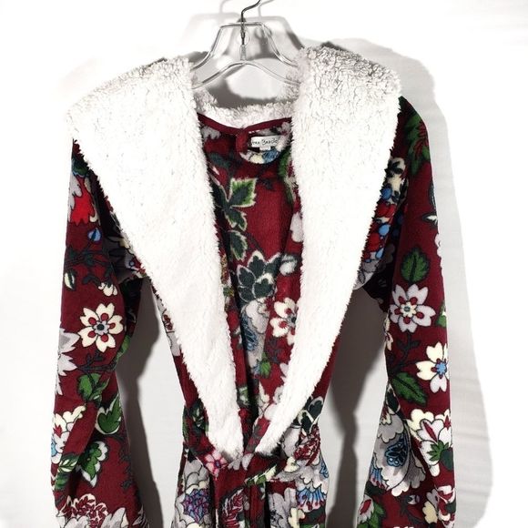 Vera Bradley Soft Fleece Hooded Robe - Picture 2 of 7